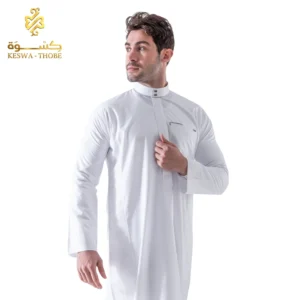 ثوب سعودي صيفي موديل سهيل خامة إسبن مع كم بالطو.